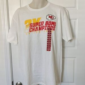 NFL Kansas City Chiefs 3 Times Super Bowl Champions Tee NWT Size XL